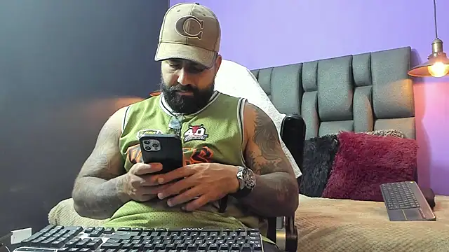 Lyon vach online show from 10, 9, 2025