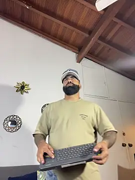 Lyon vach online show from 18, 5, 2026