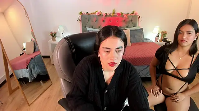 Icysweetcam online show from 14, 5, 2026