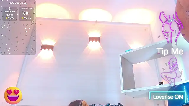 Molly Spears online show from 25, 2, 2025