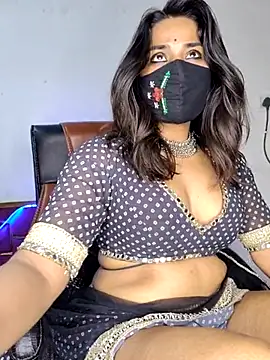 Black-Pearll online show from 18, 3, 2025