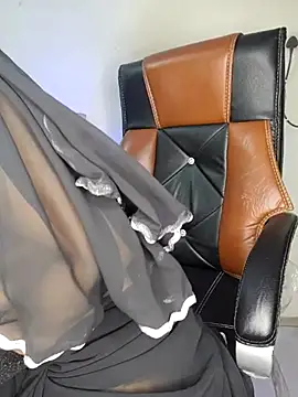 Black-Pearll online show from 2, 3, 2025