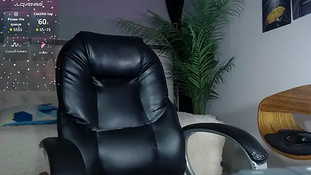 nolan twink1 online show from 24, 9, 2025