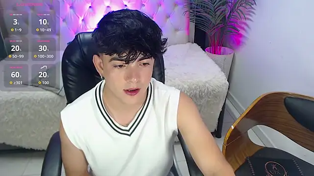 nolan twink1 online show from 10, 9, 2025