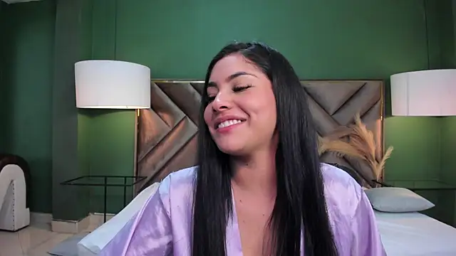 Mia Elowen online show from 1, 2, 2025