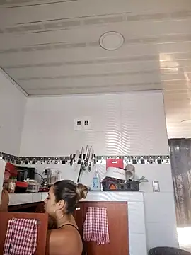 LaurenWelly  online show from 4, 10, 2025