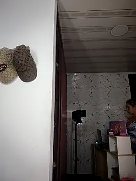 LaurenWelly  online show from 8, 11, 2025