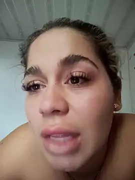 LaurenWelly  online show from 15, 11, 2025