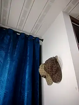 LaurenWelly  online show from 14, 9, 2025