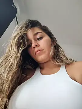 LaurenWelly  online show from 21, 3, 2025