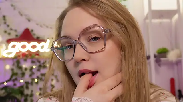 MonicaAsis online show from 3, 2, 2026