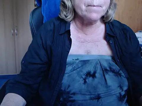 Snapshot of _sunshine__ chatting on 24, 4, 2026 sunshine online show from 24, 4, 2026