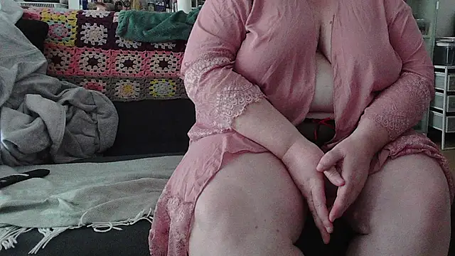 Snapshot of sweet_curvy_C chatting on 28, 5, 2026 sweet curvy C online show from 28, 5, 2026