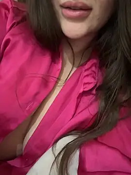 Elinatiranda online show from 21, 6, 2026