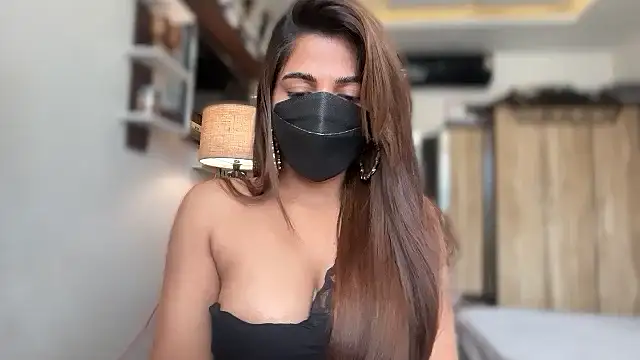 Hotty-Sana online show from 24, 4, 2026