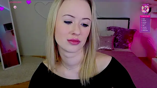 SashaBrooks online show from 17, 4, 2026