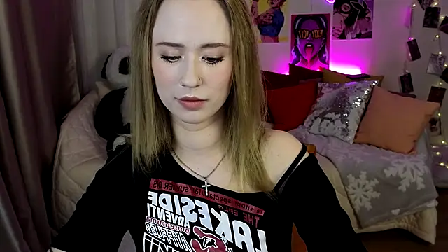 SashaBrooks online show from 9, 9, 2025