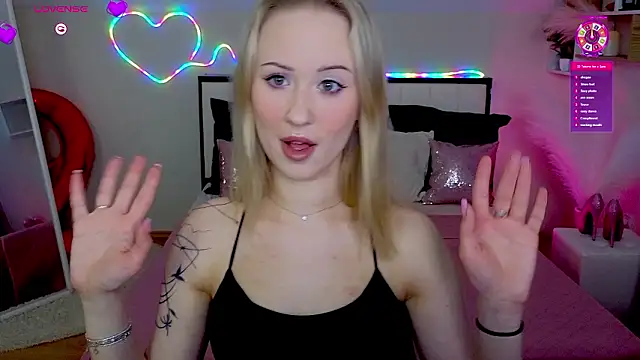 SashaBrooks online show from 9, 3, 2026