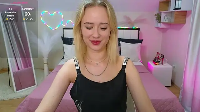 SashaBrooks online show from 28, 2, 2025