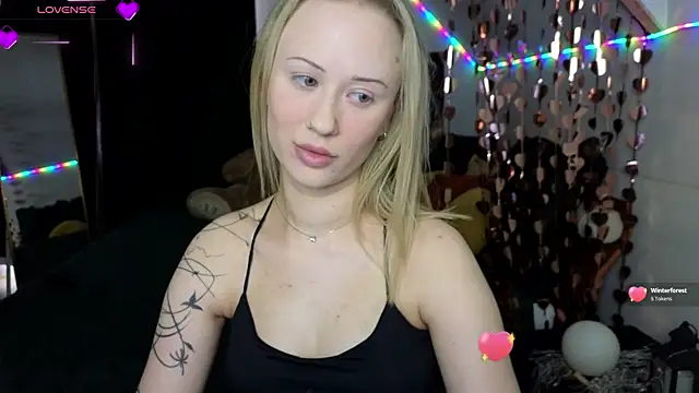 SashaBrooks online show from 4, 4, 2026