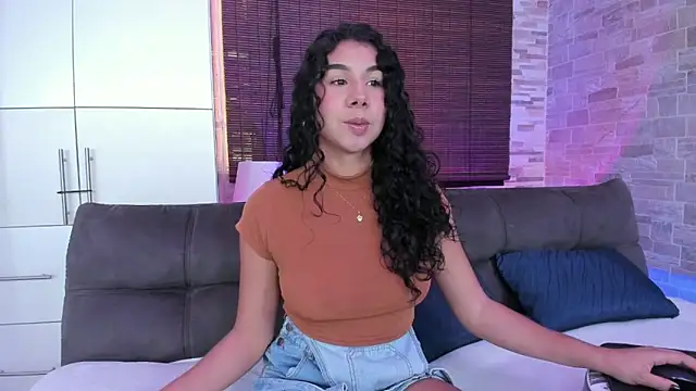 candyy bella online show from 1, 2, 2025