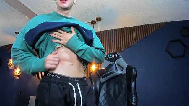 Snapshot of JacksonOlsenn chatting on 11, 3, 2025 JacksonOlsenn online show from 11, 3, 2025