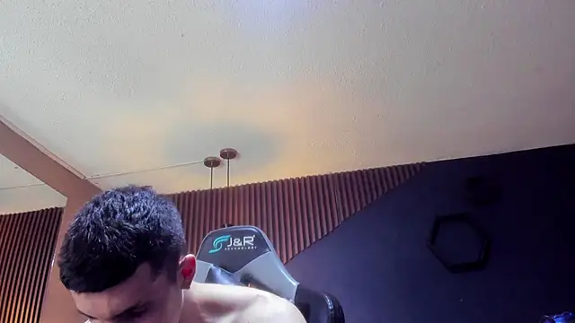 Snapshot of JacksonOlsenn chatting on 21, 3, 2025 JacksonOlsenn online show from 21, 3, 2025