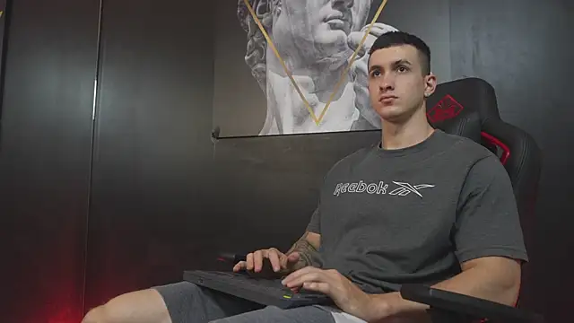 Snapshot of JacksonOlsenn chatting on 27, 11, 2025 JacksonOlsenn online show from 27, 11, 2025