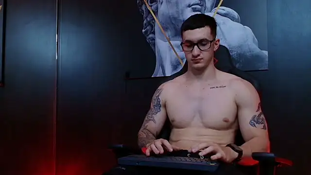 Snapshot of JacksonOlsenn chatting on 9, 9, 2025 JacksonOlsenn online show from 9, 9, 2025