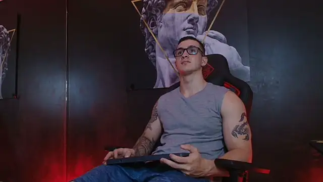 Snapshot of JacksonOlsenn chatting on 21, 10, 2025 JacksonOlsenn online show from 21, 10, 2025