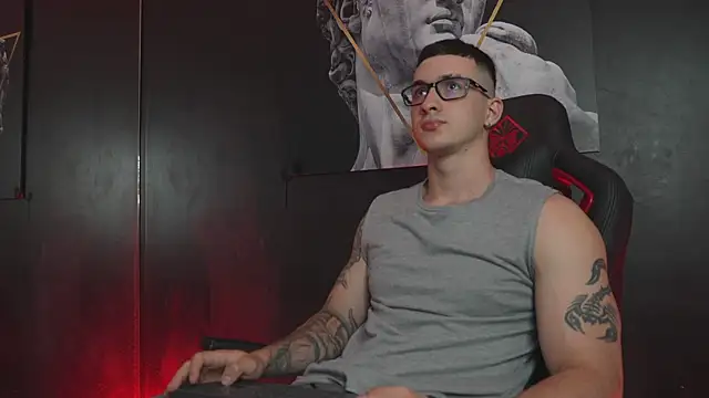 Snapshot of JacksonOlsenn chatting on 12, 11, 2025 JacksonOlsenn online show from 12, 11, 2025