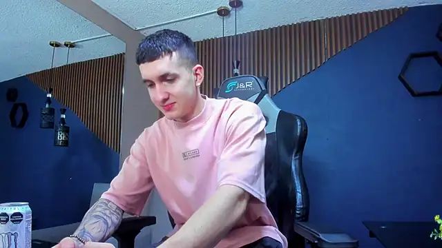 Snapshot of JacksonOlsenn chatting on 13, 3, 2025 JacksonOlsenn online show from 13, 3, 2025