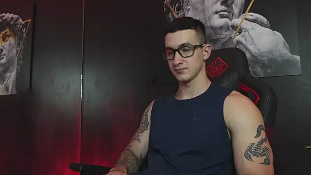 Snapshot of JacksonOlsenn chatting on 4, 11, 2025 JacksonOlsenn online show from 4, 11, 2025