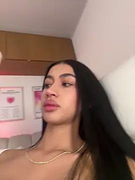 maddy bronw  online show from 25, 9, 2025