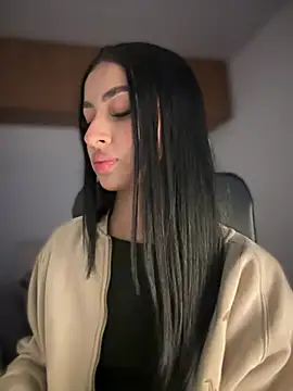 maddy bronw  online show from 23, 3, 2025