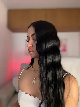 maddy bronw  online show from 20, 10, 2025