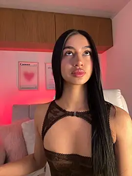 maddy bronw  online show from 8, 9, 2025