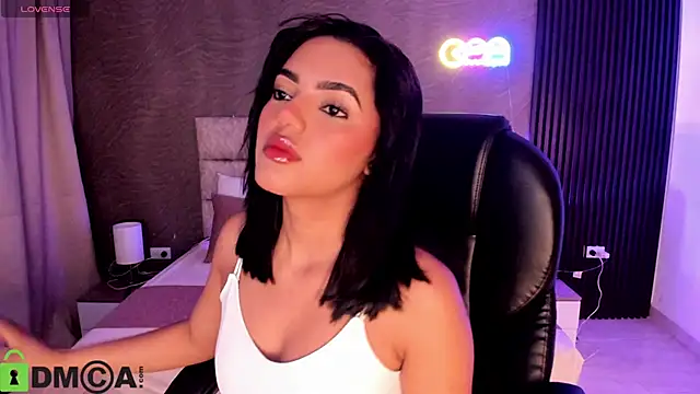 Snapshot of Cristal__adams chatting on 26, 10, 2025 Cristal adams online show from 26, 10, 2025