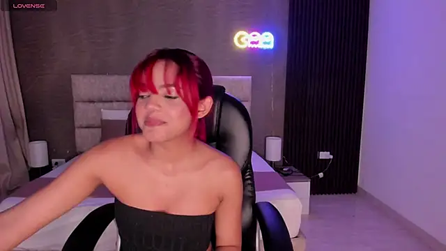 Snapshot of Cristal__adams chatting on 18, 9, 2025 Cristal adams online show from 18, 9, 2025