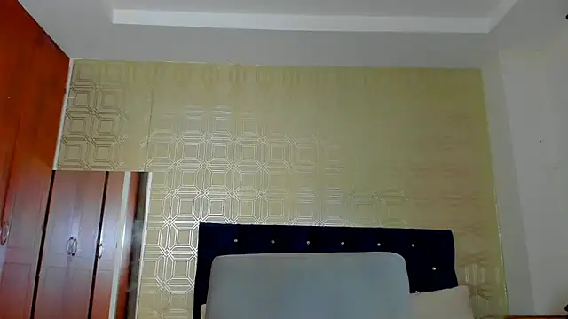 evelyn wine online show from 7, 3, 2025