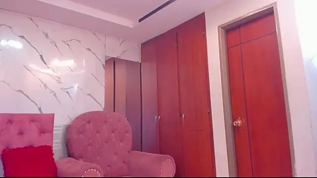 evelyn wine online show from 15, 11, 2025