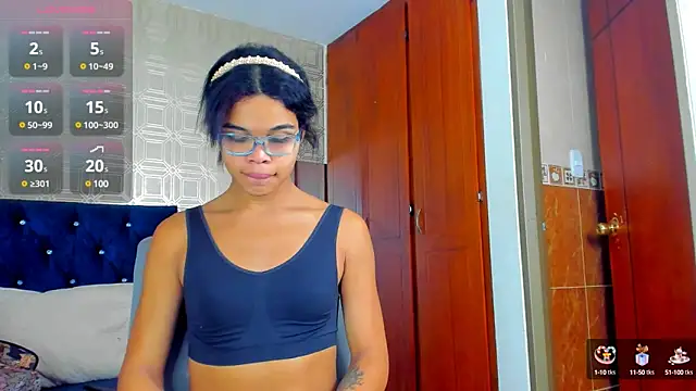 evelyn wine online show from 6, 3, 2025