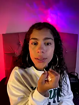 NINA 18 YEARS online show from 24, 9, 2025