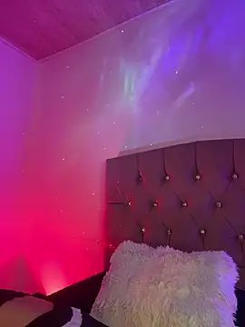 NINA 18 YEARS online show from 19, 12, 2025