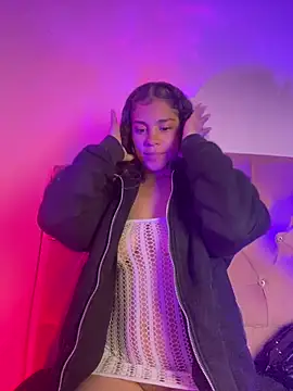 NINA 18 YEARS online show from 19, 10, 2025