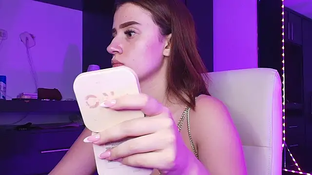 TinaJonnes  online show from 29, 3, 2026