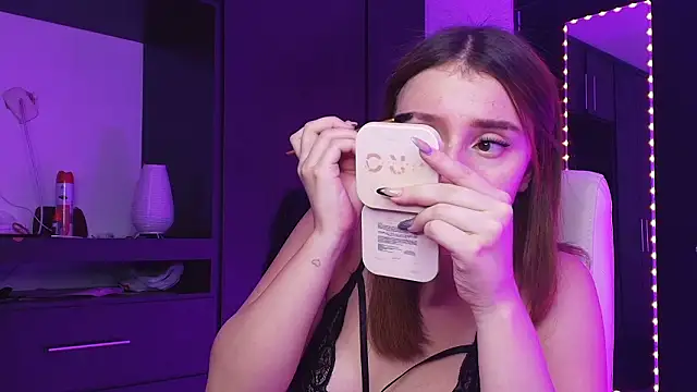 TinaJonnes  online show from 18, 3, 2026