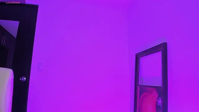 TinaJonnes  online show from 4, 2, 2026