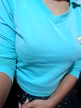 Snapshot of onisha chatting on 8, 11, 2025 onisha online show from 8, 11, 2025