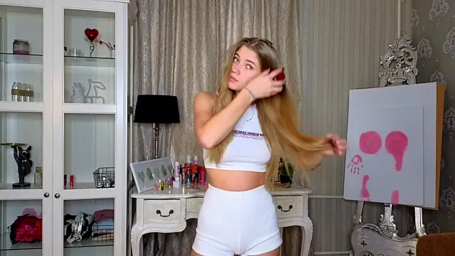 AnneFoxy online show from 24, 10, 2025